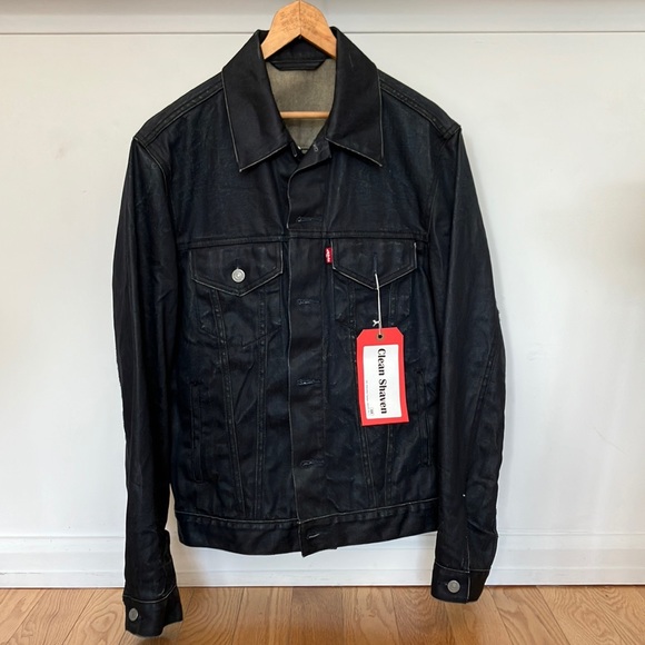 Levi’s raw Denim jacket. Sz medium